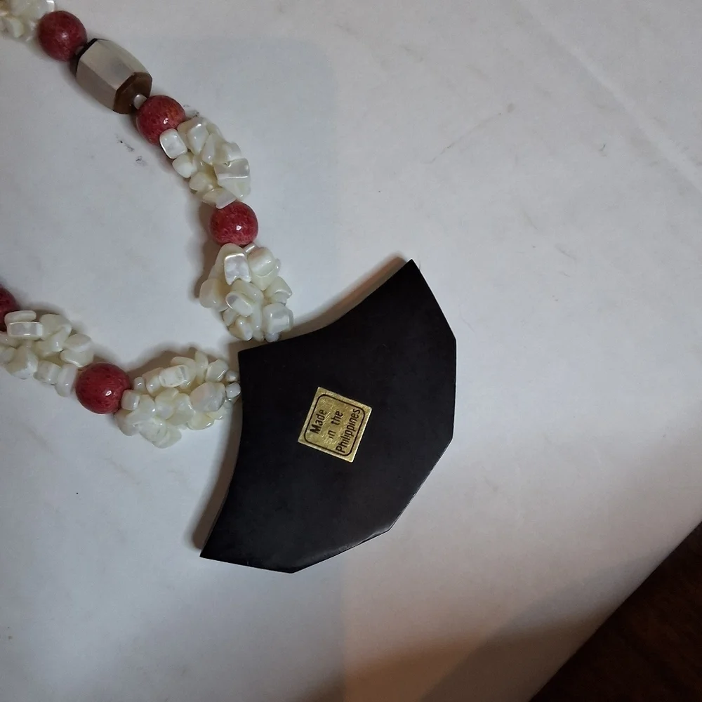 Vintage Mother of Pearl Inlay Fan Necklace